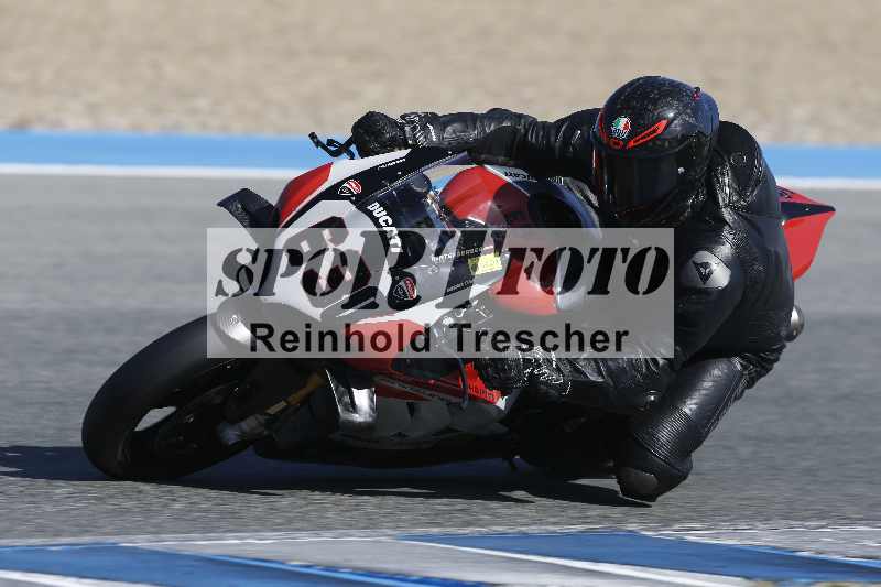 /Archiv-2024/02 29.01.-02.02.2024 Moto Center Thun Jerez/Gruppe schwarz-black/630